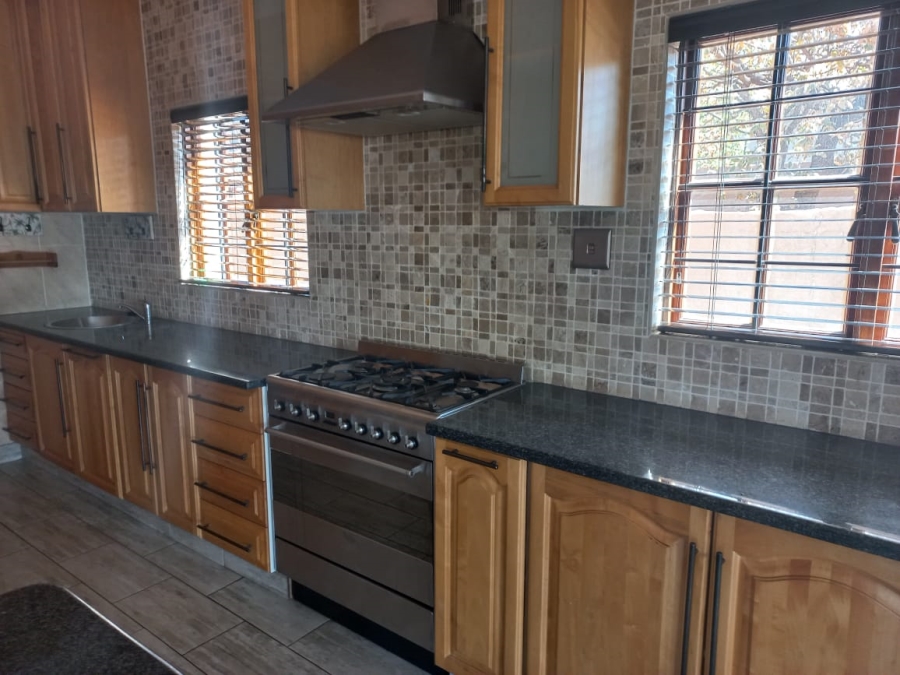 5 Bedroom Property for Sale in Cashan North West